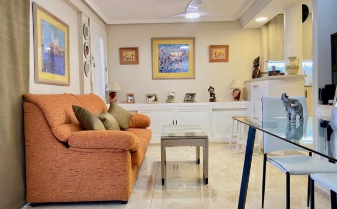 Resale - Apartment -
Torrevieja - Torre La Mata
