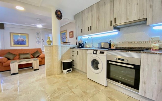 Resale - Apartment -
Torrevieja - Torre La Mata