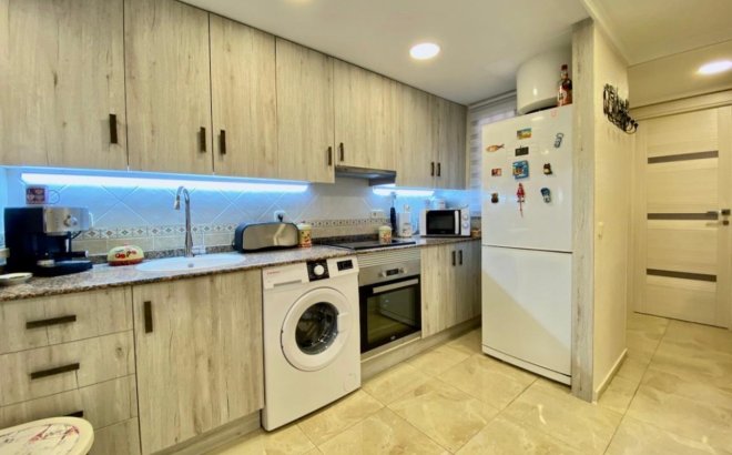Resale - Apartment -
Torrevieja - Torre La Mata