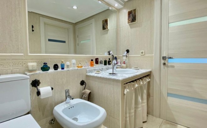 Resale - Apartment -
Torrevieja - Torre La Mata