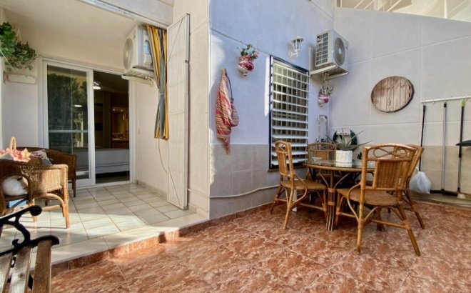 Resale - Apartment -
Torrevieja - Torre La Mata