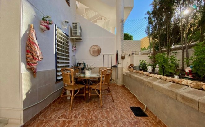 Resale - Apartment -
Torrevieja - Torre La Mata