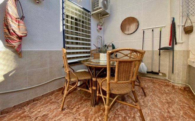 Resale - Apartment -
Torrevieja - Torre La Mata