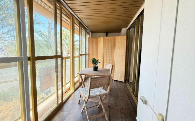Resale - Apartment -
Torrevieja - Centro - Muelle Pesquero