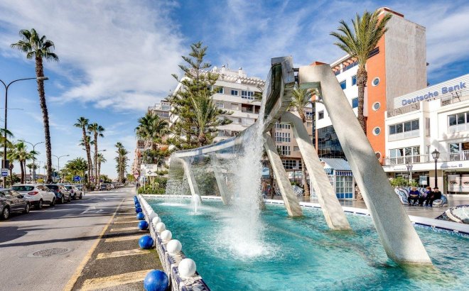 Resale - Apartment -
Torrevieja - Centro - Muelle Pesquero