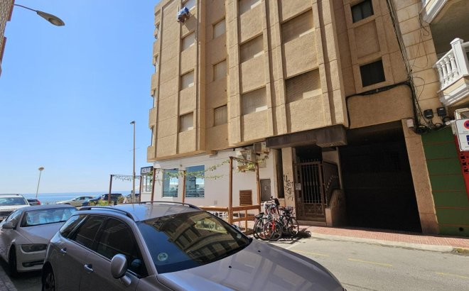 Resale - Apartment -
Torrevieja - Playa de los Locos