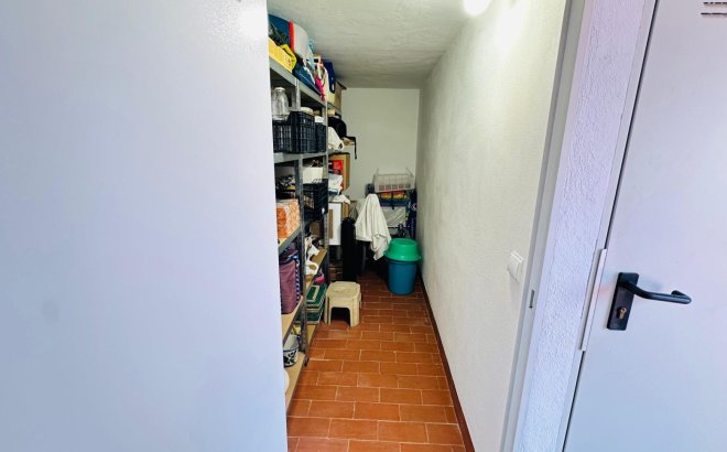 Resale - Apartment -
Torrevieja - Centro