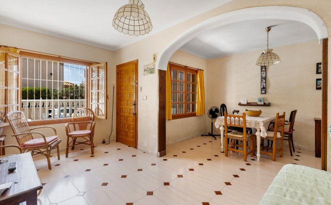 Resale - Town House -
La Mata - Costa Blanca