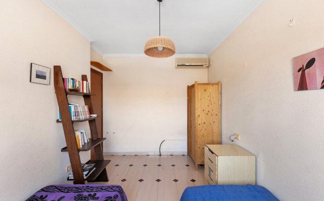 Resale - Town House -
La Mata - Costa Blanca
