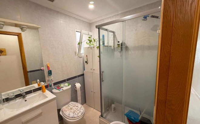 Resale - Apartment -
Torrevieja - Estacion De Autobuses