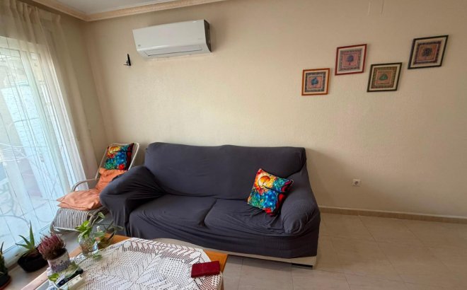 Resale - Apartment -
Torrevieja - Estacion De Autobuses