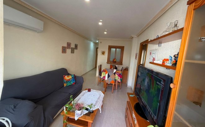 Resale - Apartment -
Torrevieja - Estacion De Autobuses