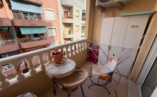 Resale - Apartment -
Torrevieja - Estacion De Autobuses