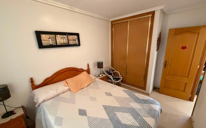 Resale - Apartment -
Torrevieja - Estacion De Autobuses