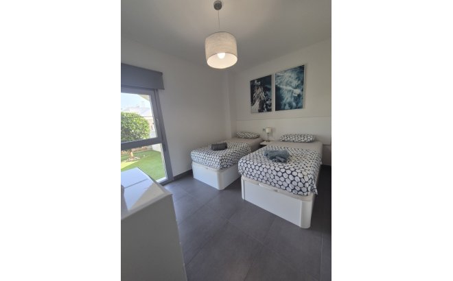 Revente - Bungalow -
Vistabella Golf Entre Naranjos - Inland