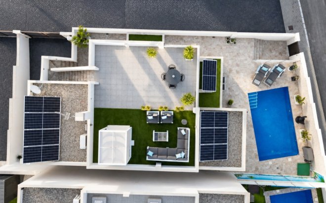 Resale - Villa -
San Miguel de Salinas - Inland