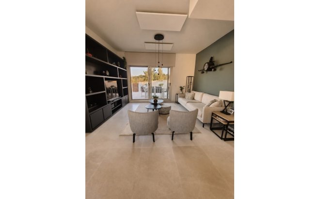 Resale - Villa -
San Miguel de Salinas - Inland