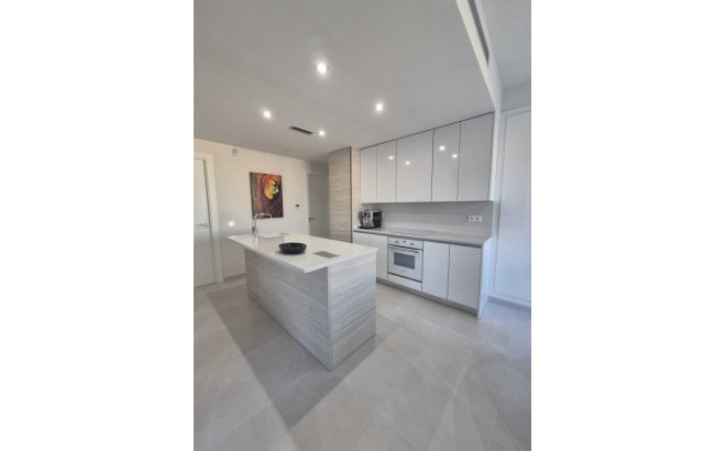 Resale - Villa -
San Miguel de Salinas - Inland