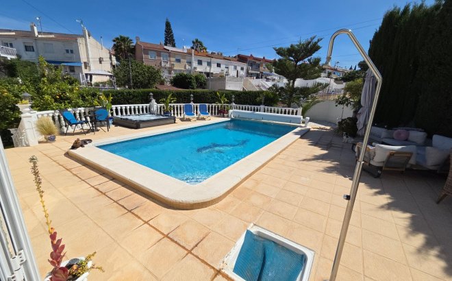 Resale - Semi Detached -
Torrevieja - Los Balcones
