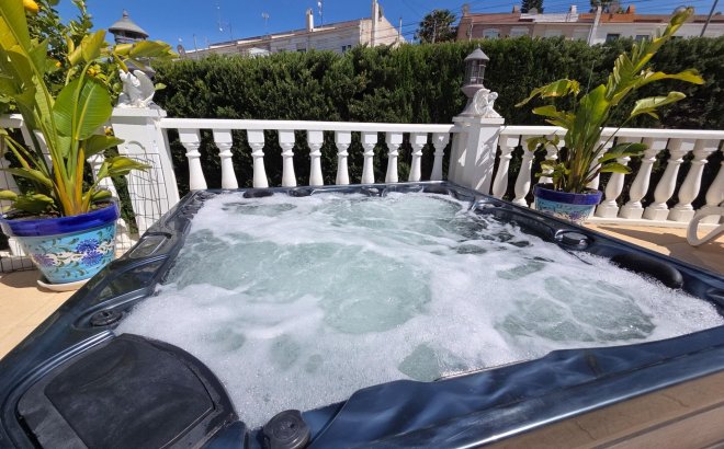 Resale - Semi Detached -
Torrevieja - Los Balcones
