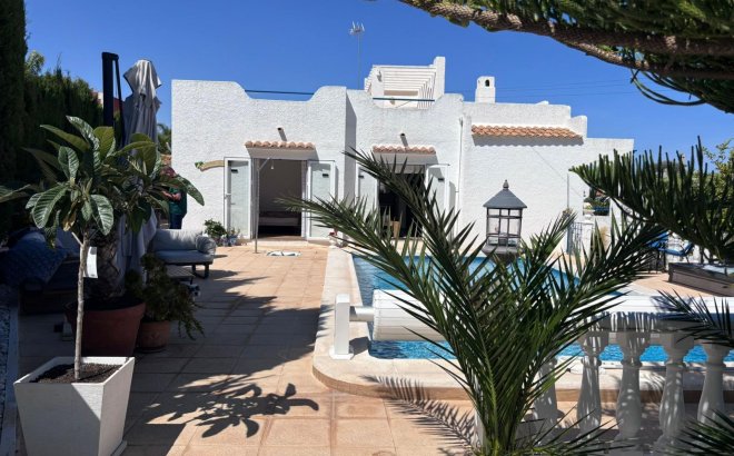 Resale - Semi Detached -
Torrevieja - Los Balcones