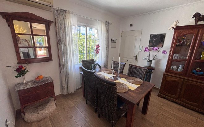 Resale - Semi Detached -
Torrevieja - Los Balcones