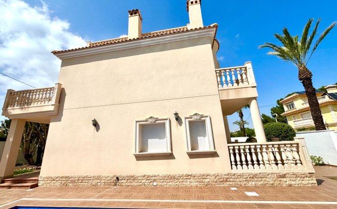 Resale - Villa -
Cabo Roig - Costa Blanca