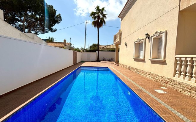 Resale - Villa -
Cabo Roig - Costa Blanca