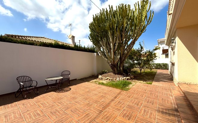 Resale - Villa -
Cabo Roig - Costa Blanca