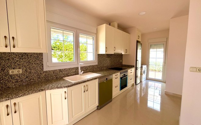 Resale - Villa -
Cabo Roig - Costa Blanca