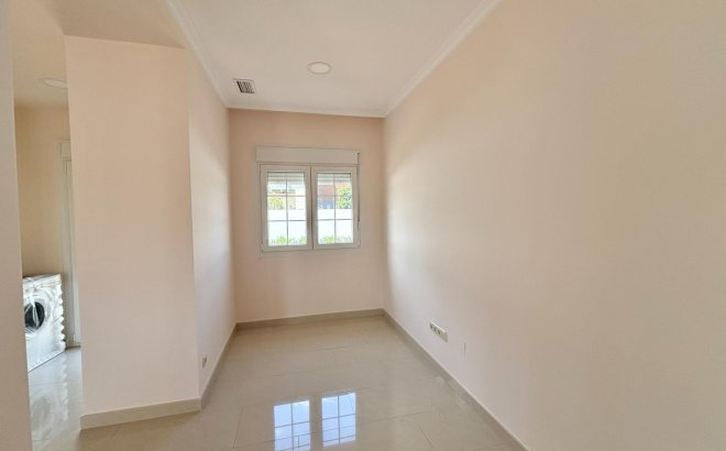 Resale - Villa -
Cabo Roig - Costa Blanca