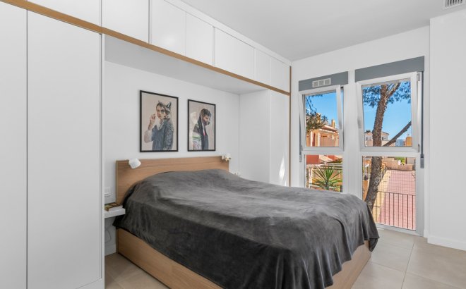 Resale - Apartment -
Orihuela Costa - Costa Blanca