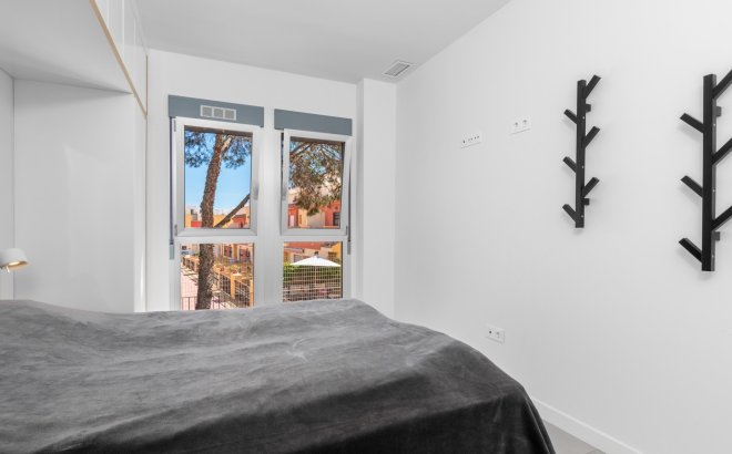 Resale - Apartment -
Orihuela Costa - Costa Blanca