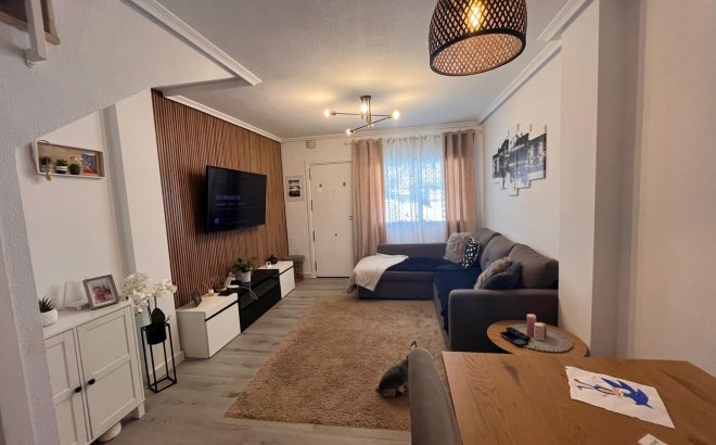 Revente - Town House -
Torre de la Horadada - Costa Blanca
