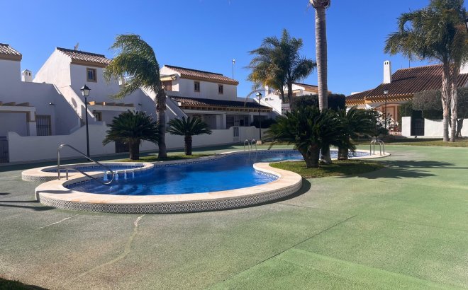 Revente - Town House -
Torre de la Horadada - Costa Blanca