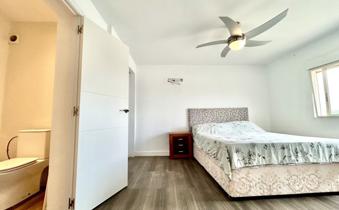 Resale - Villa -
Los Montesinos - Costa Blanca