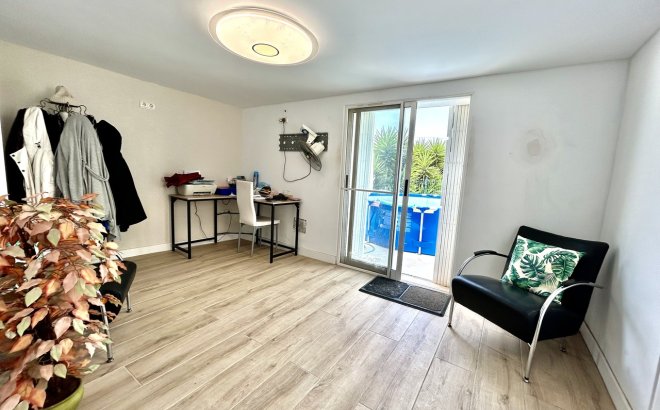 Resale - Villa -
Los Montesinos - Costa Blanca