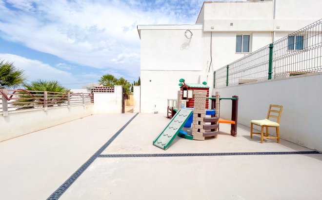 Resale - Villa -
Los Montesinos - Costa Blanca