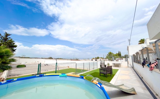 Resale - Villa -
Los Montesinos - Costa Blanca