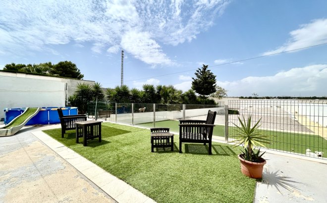 Resale - Villa -
Los Montesinos - Costa Blanca