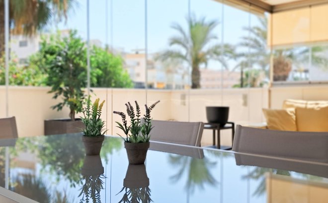 Resale - Apartment -
Orihuela Costa - Los Dolses