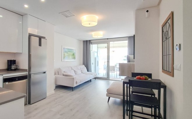Resale - Apartment -
Orihuela Costa - Los Dolses