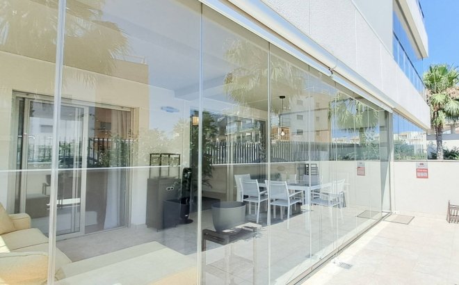 Resale - Apartment -
Orihuela Costa - Los Dolses