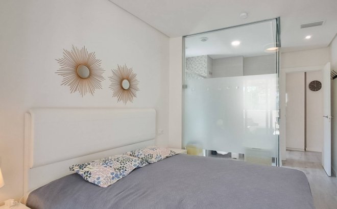 Resale - Apartment -
Orihuela Costa - Los Dolses
