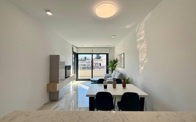 Revente - Penthouse -
Orihuela Costa - PAU 8