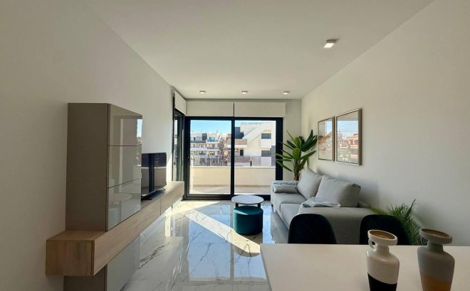Revente - Penthouse -
Orihuela Costa - PAU 8