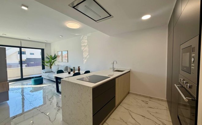 Revente - Penthouse -
Orihuela Costa - PAU 8
