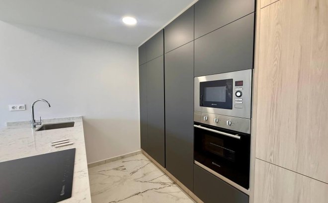 Revente - Penthouse -
Orihuela Costa - PAU 8