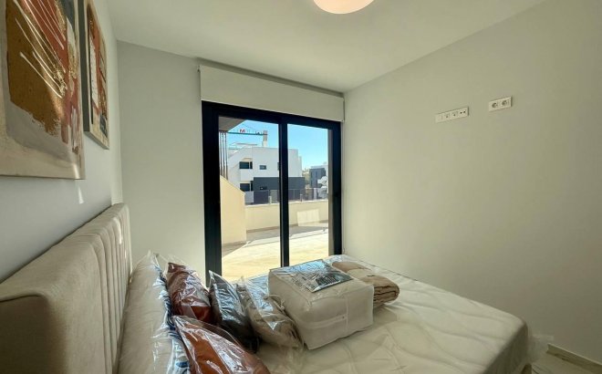 Revente - Penthouse -
Orihuela Costa - PAU 8