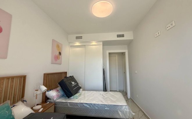 Revente - Penthouse -
Orihuela Costa - PAU 8